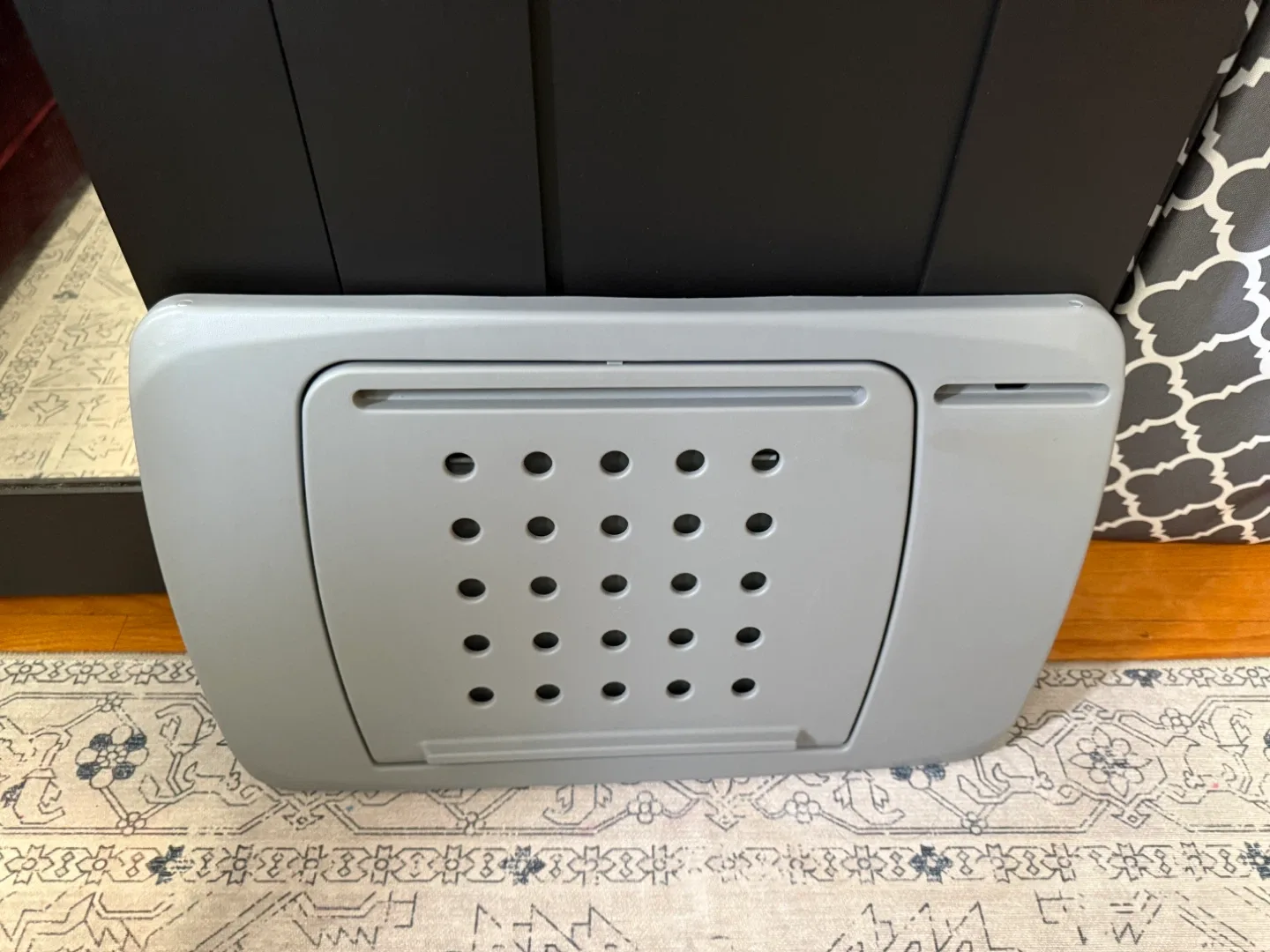 Foldable laptop bed tray table image indicator(4)