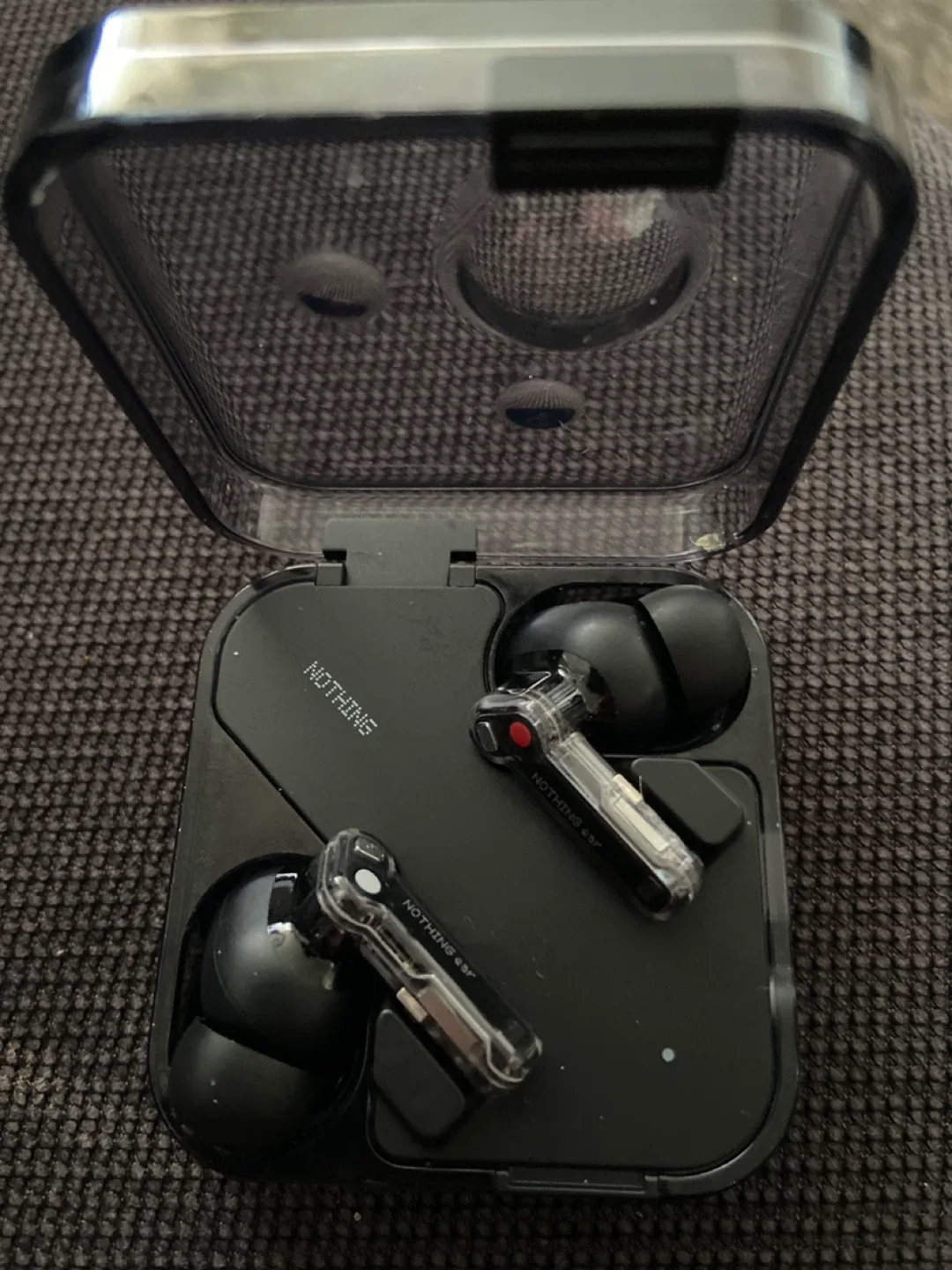 Nothing Ear (2) Black Wireless Earbuds - Like New! thumbnail