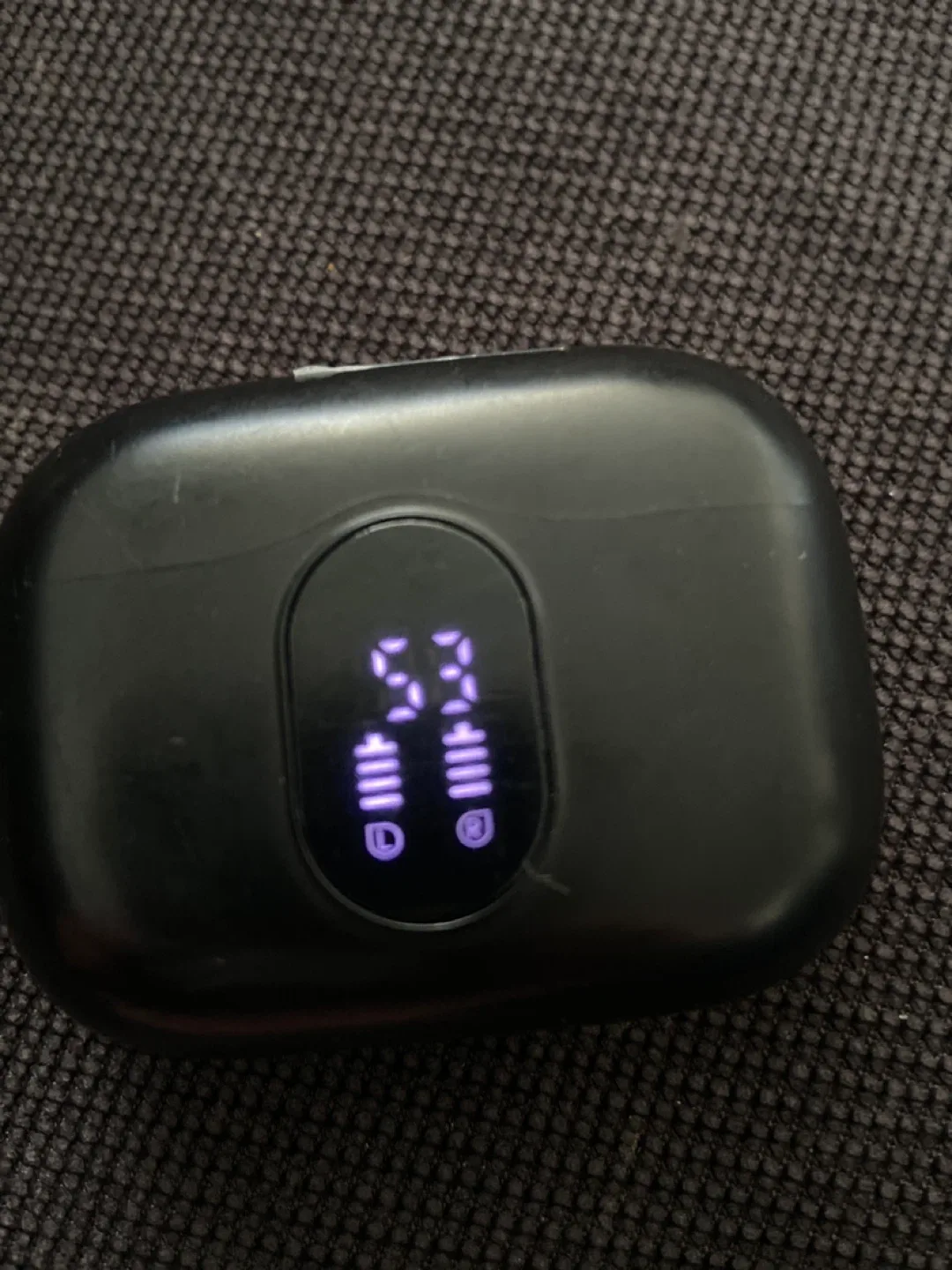 Black Wireless Earbuds thumbnail
