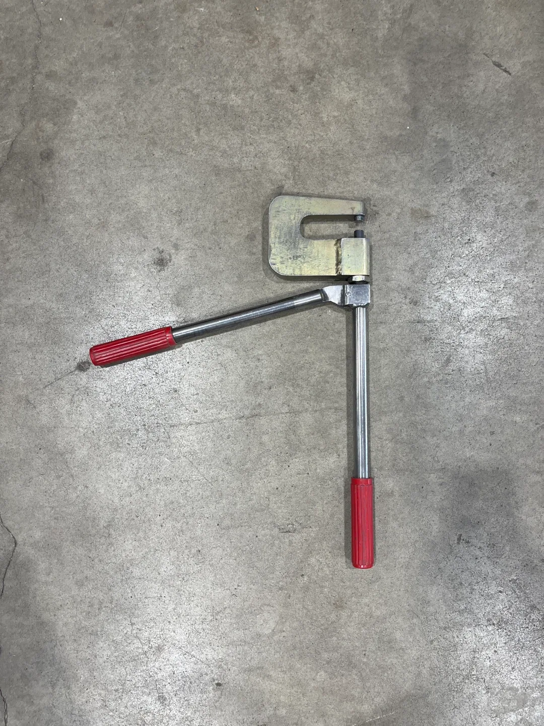 Metal Hole Punch Tool thumbnail