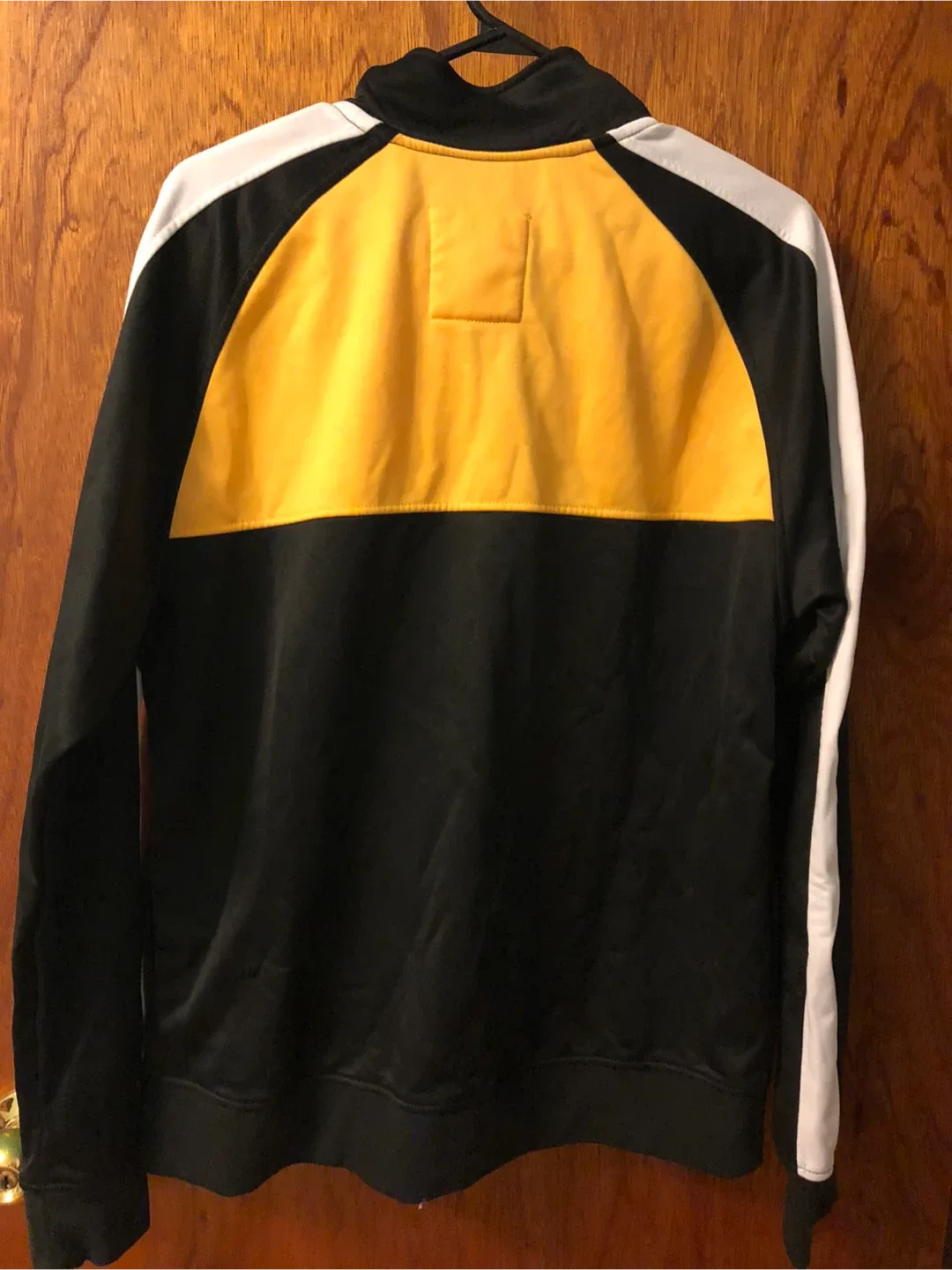 🥕Rocawear Tracksuit - Size M image indicator(3)