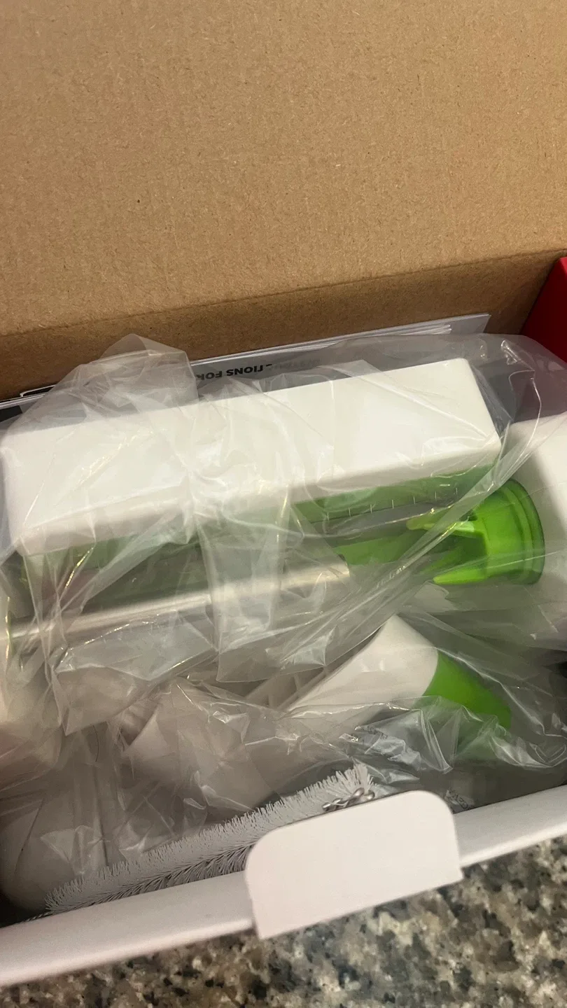 (NEW) Starfrit Fruit and Vegetable Sheet Slicer - New in Box image indicator(5)