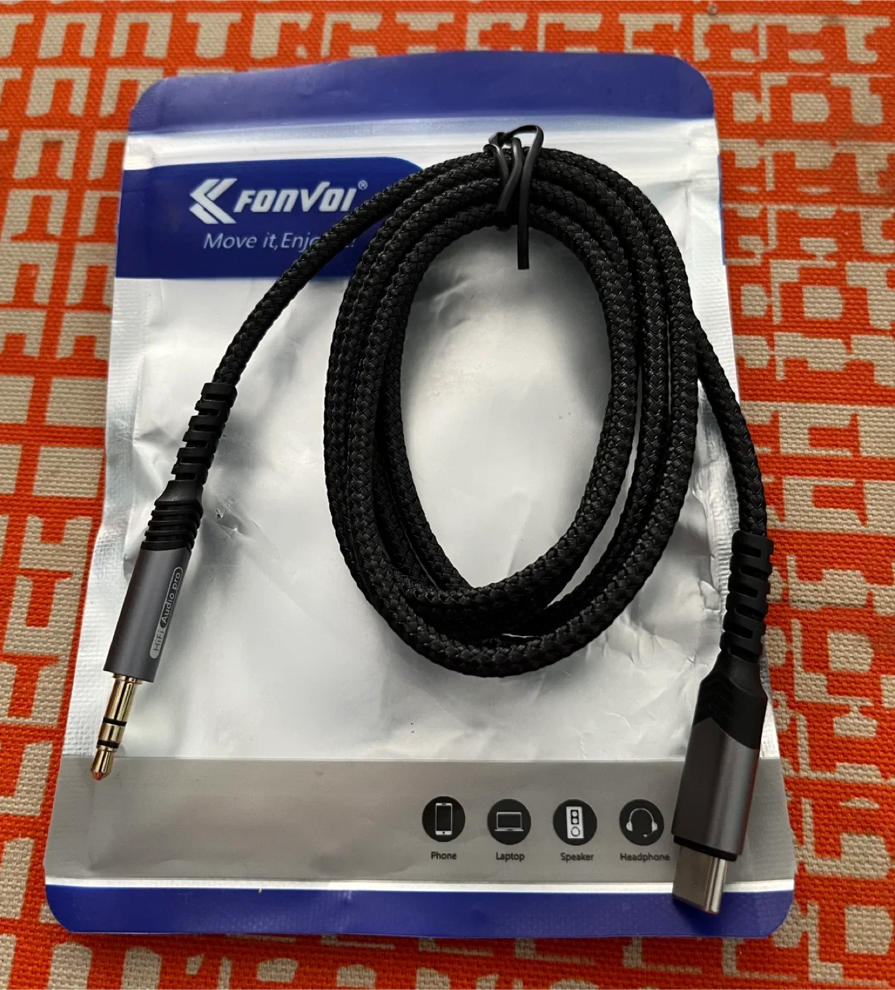 Fonvoi USB-C to 3.5mm Audio Cable thumbnail