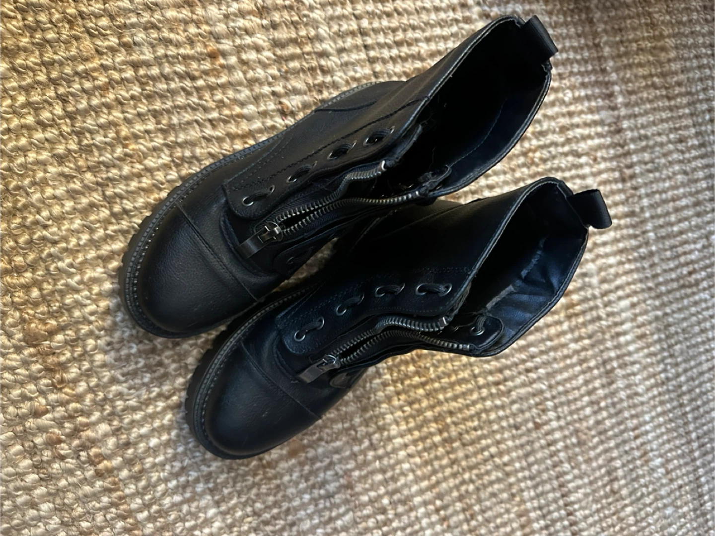 Sincerely Jules Parker Black Boots - Size 8M