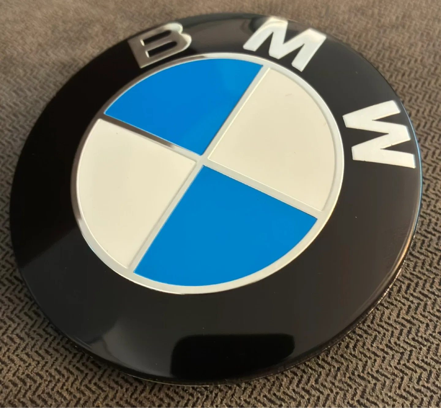 BMW 82mm No Chrome Surrounds Roundel - Brand New image indicator(3)