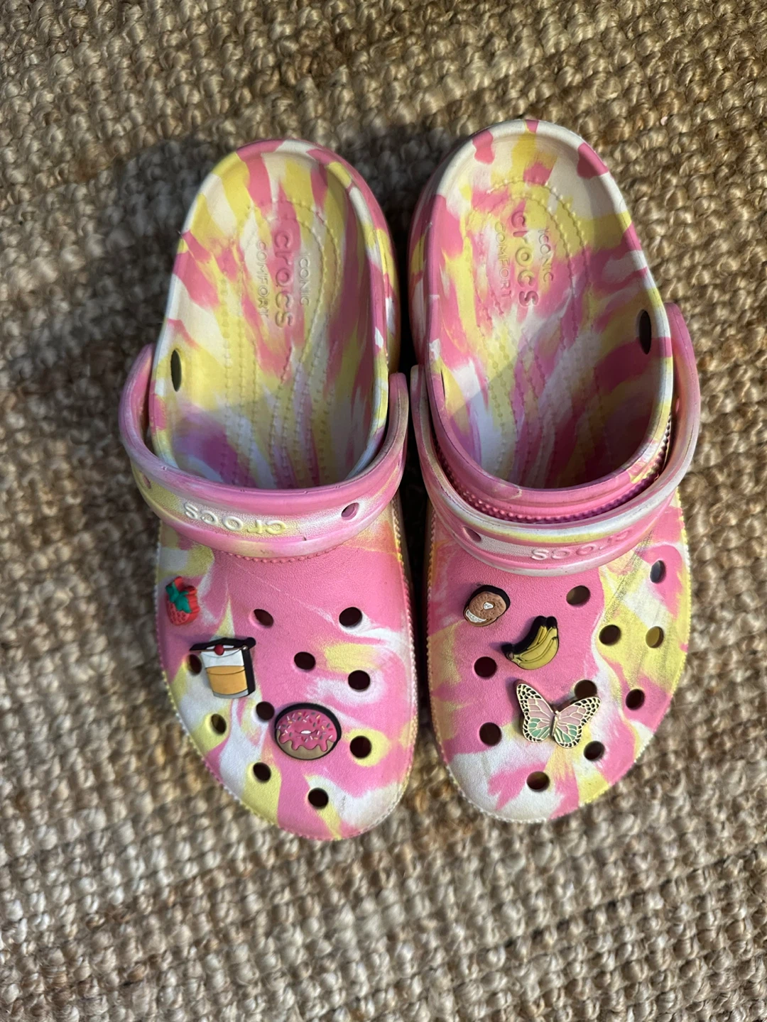 Crocs Classic Tie Dye Clogs, Women's Size 9 - photo 3