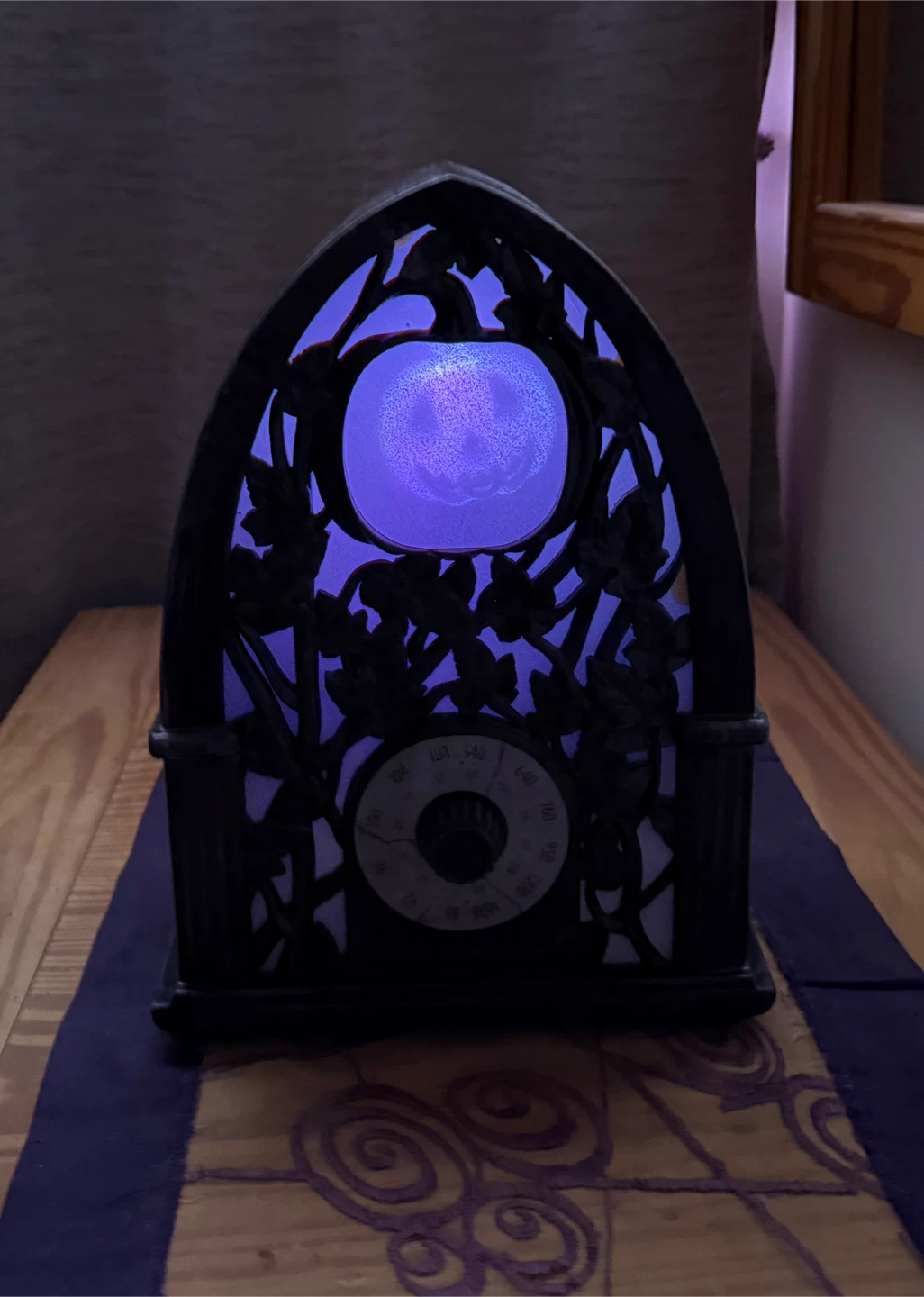Halloween light up and singing radio