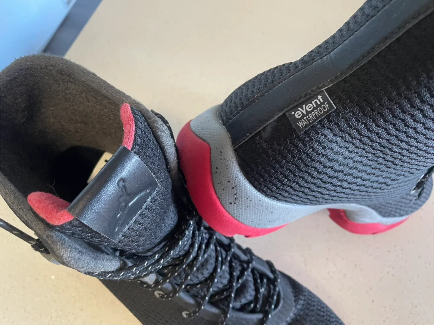 Jordan Future Boots - US 10.5 image indicator(4)