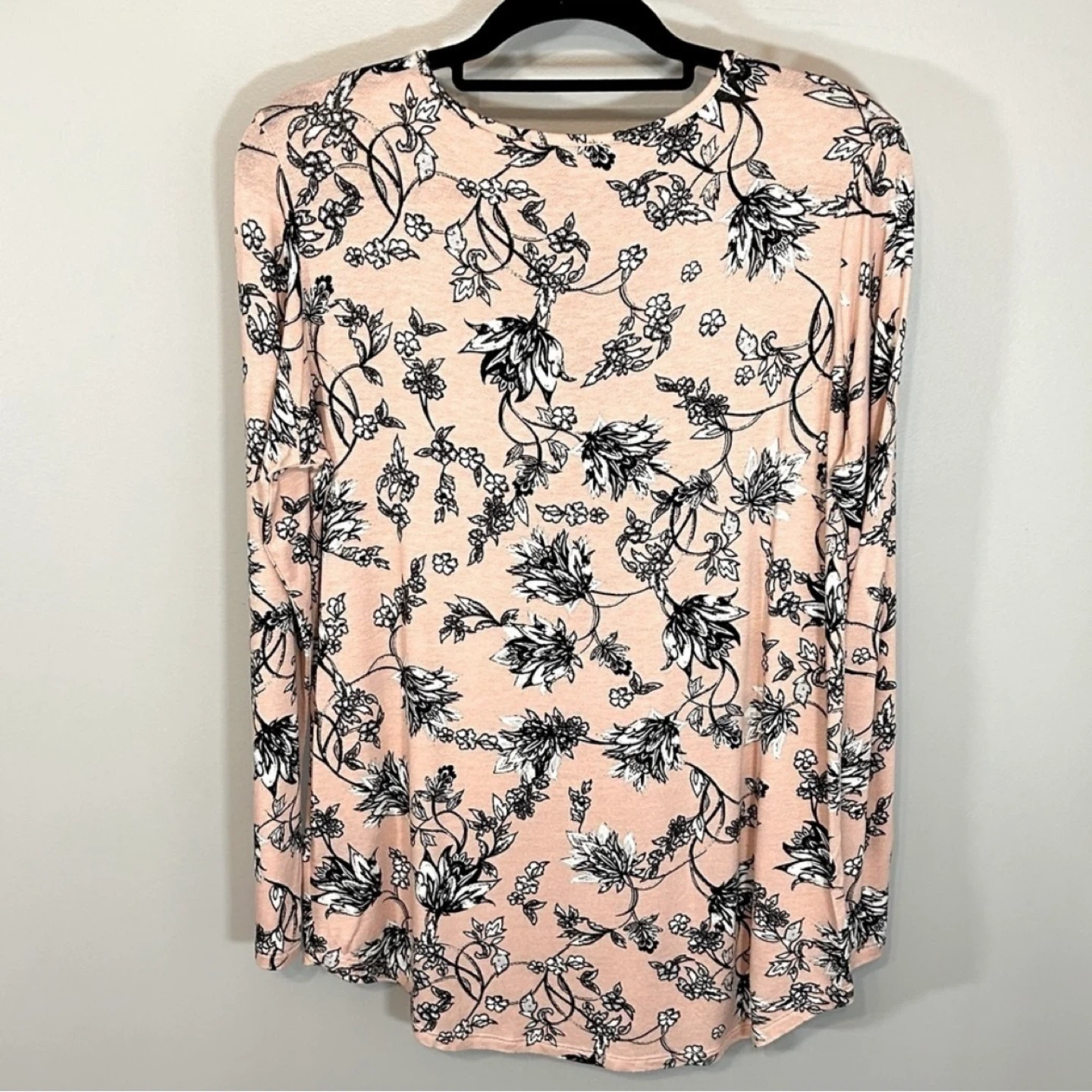 Lily Morgan Crisscross Neck Long Sleeve Floral Top Womens Size M - photo 4