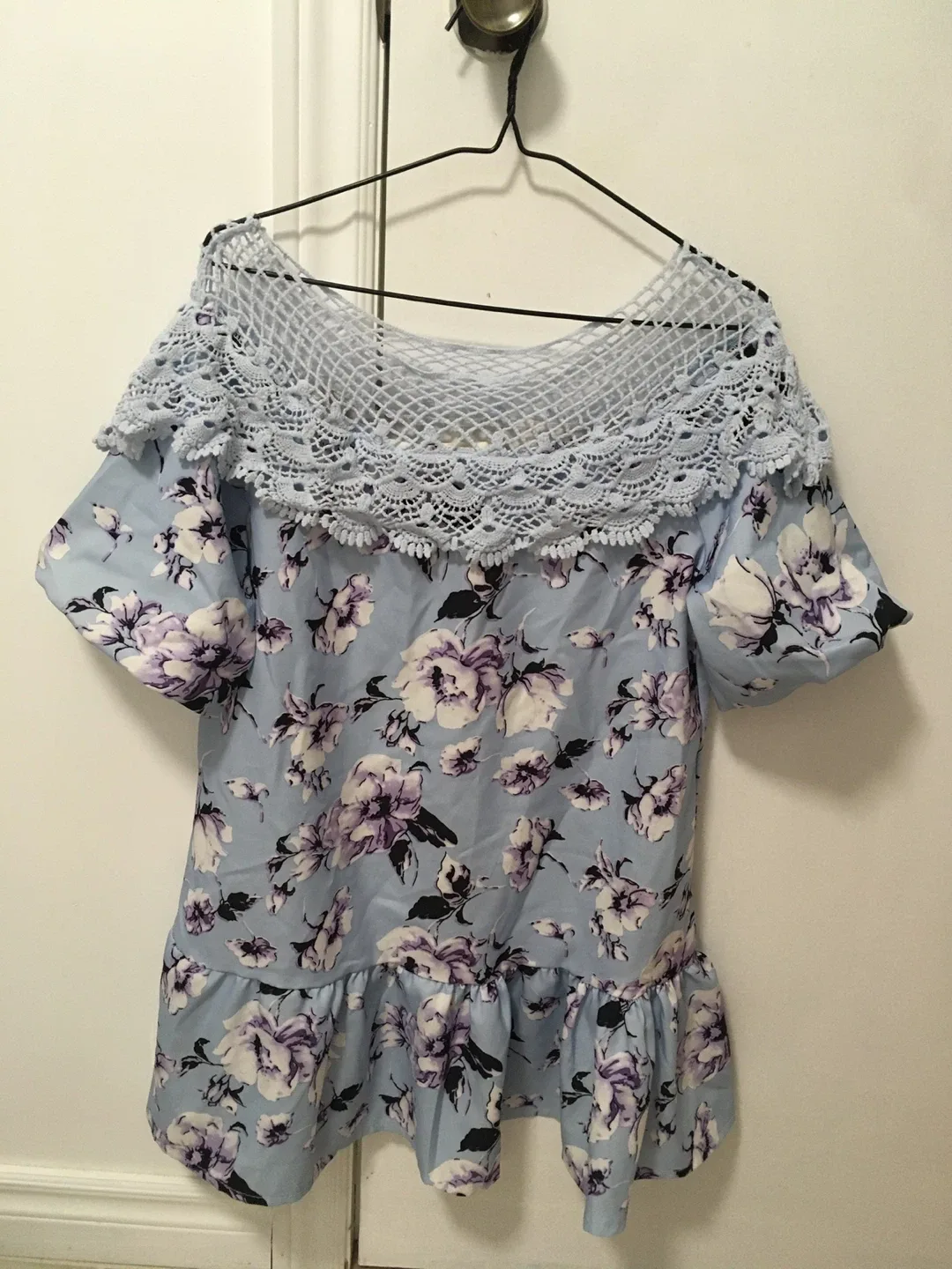 🥕Thrifty Pick - Blue floral pattern top dress women’s size small thumbnail