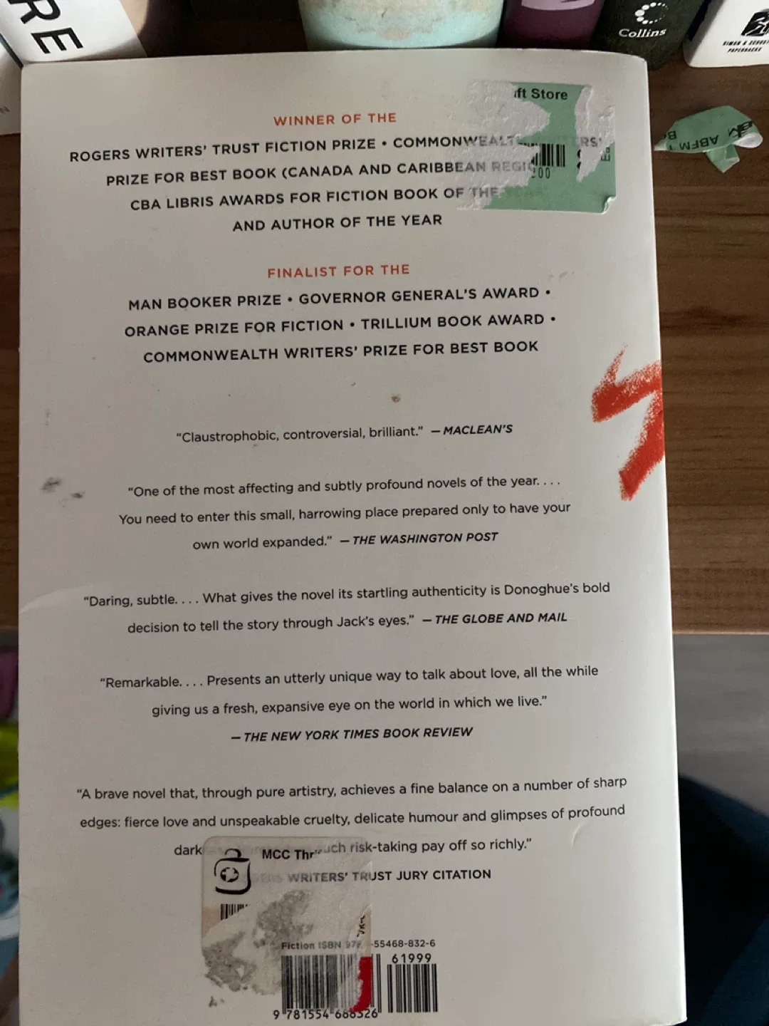 Room by Emma Donoghue - Novel image indicator(2)