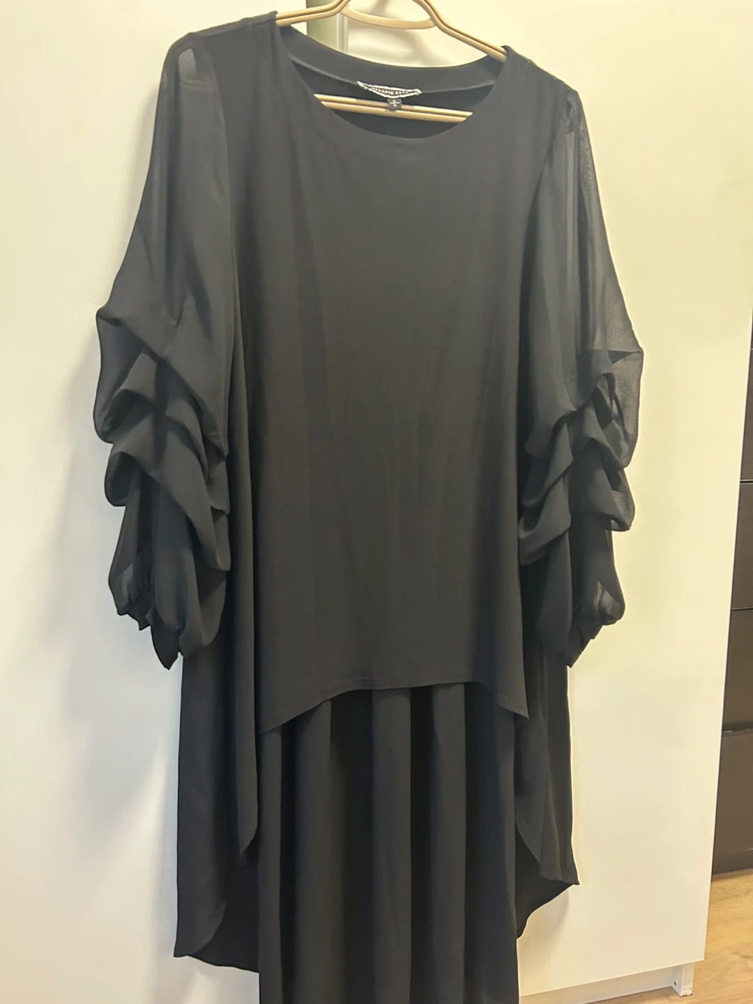 Suzanne Betro Black Dress