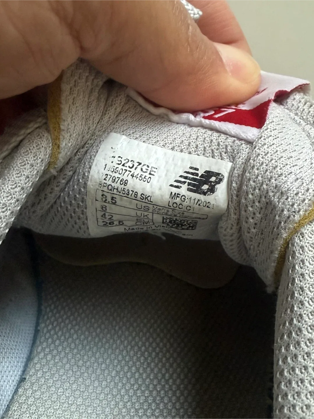 Men 8.5 New Balance 237 Sneakers Running Shoes image indicator(5)