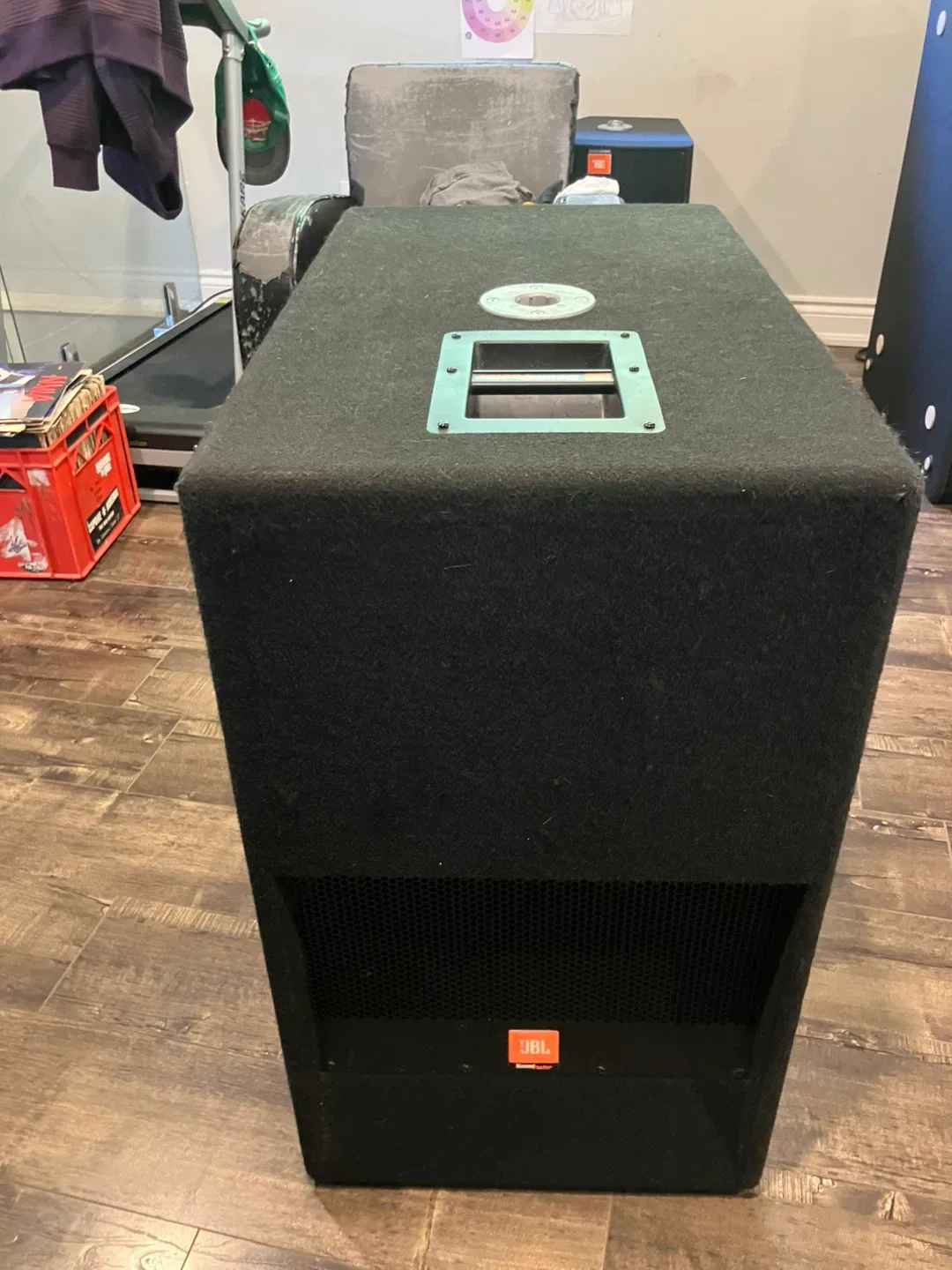 JBL SoundFactor SF22SP Powered Subwoofer image indicator(2)