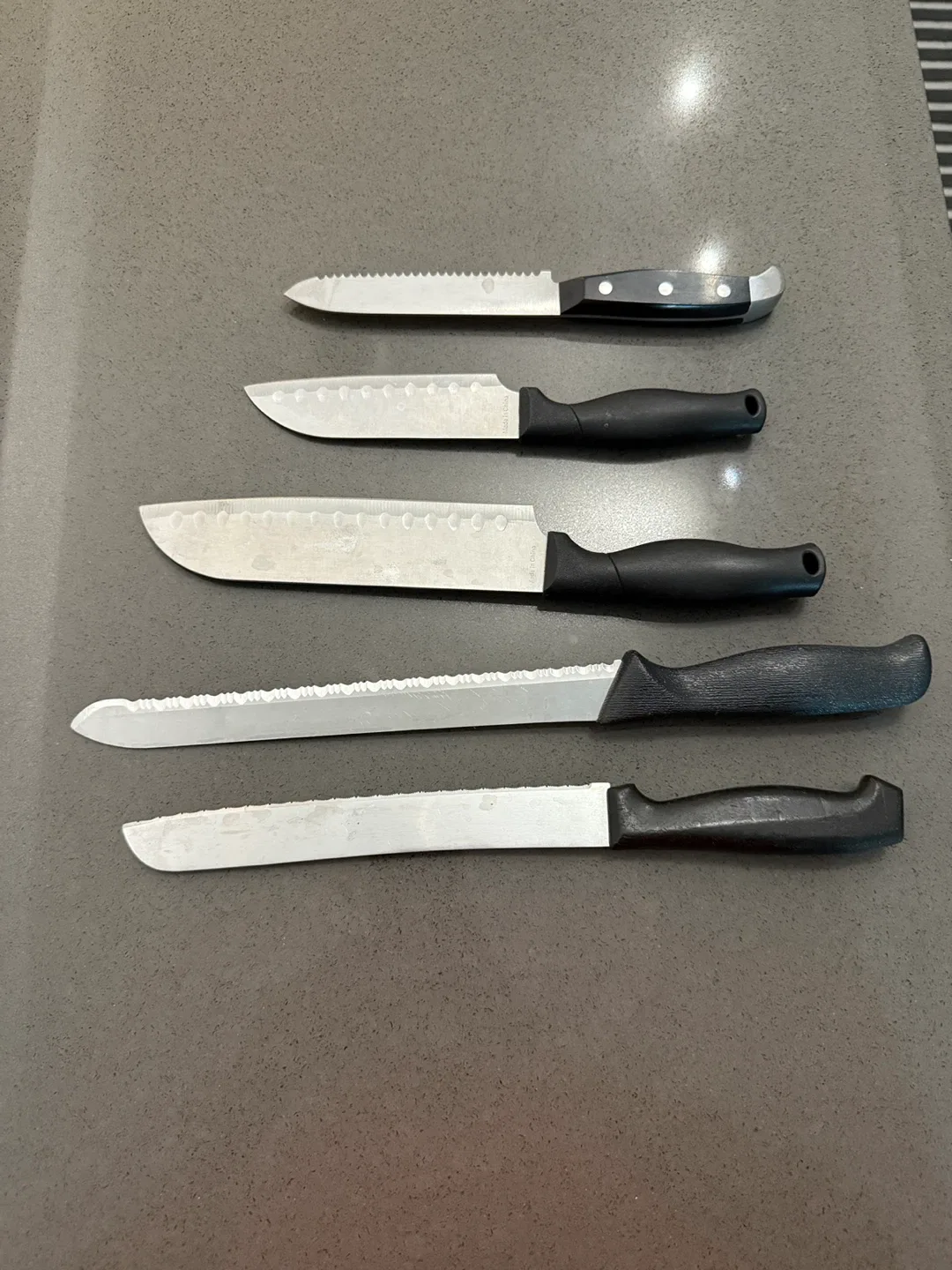 Set of 5 assorted Kitchen Knives thumbnail