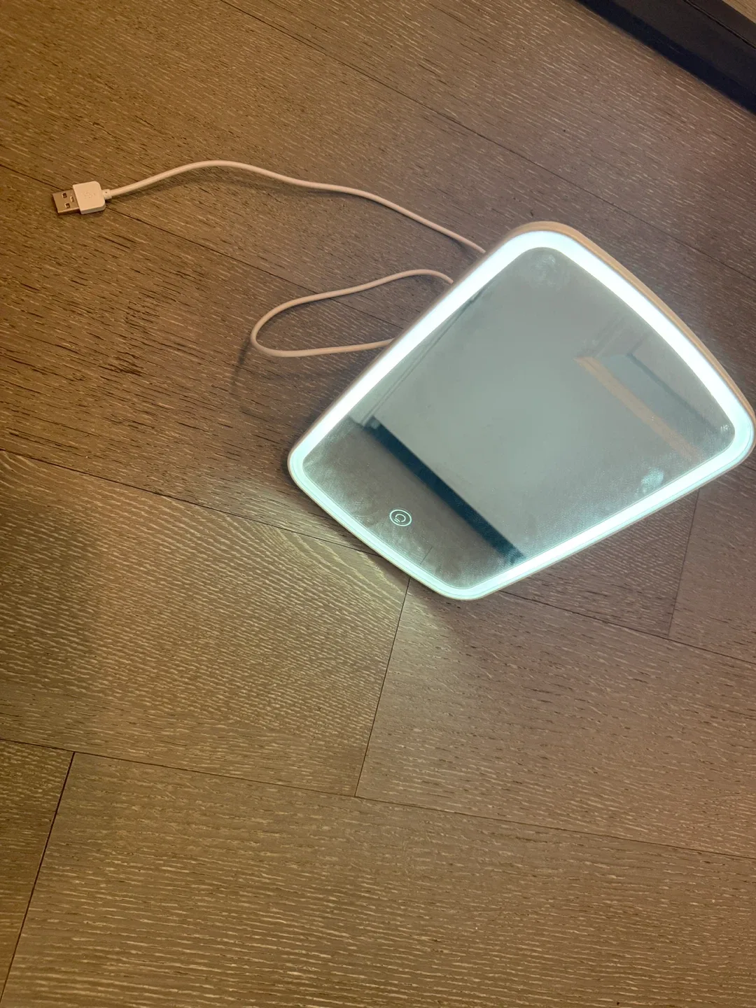 LED Lighted Makeup Mirror thumbnail