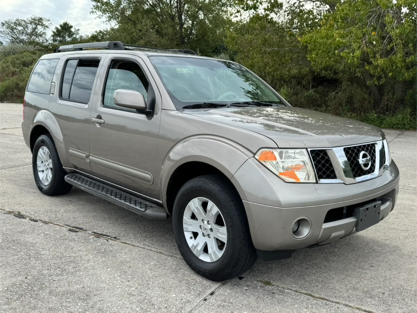 06 Nissan Pathfinder SUV SL image indicator(6)