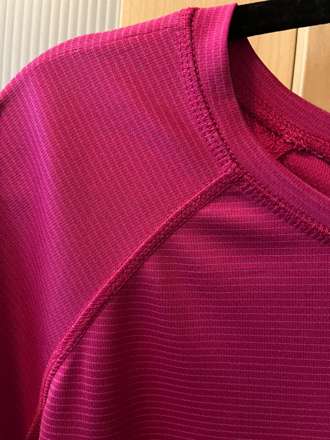 Joe Fresh Active Magenta Pink Long Sleeve Top - Size L image indicator(5)