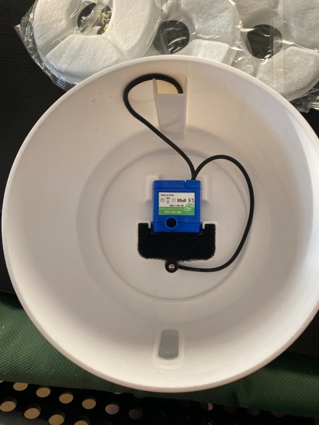 Parner Cat Water Fountain + Filters image indicator(2)