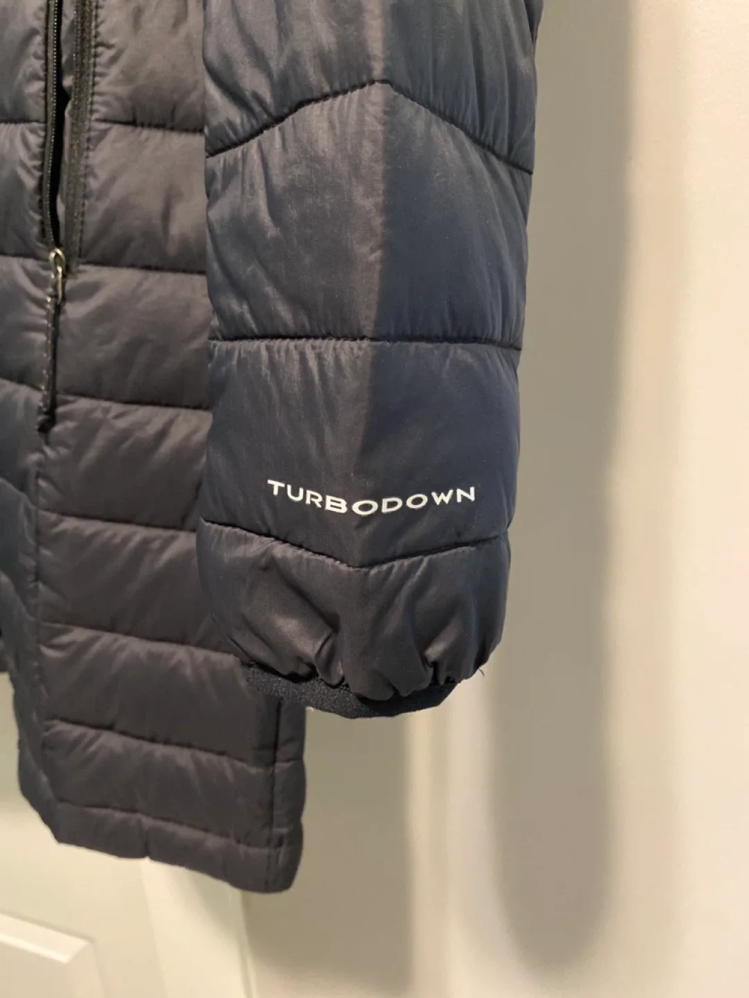 Women’s Columbia Turbodown 590TD Jacket, Size M image indicator(2)