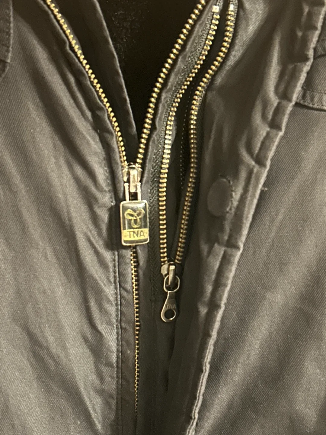 TNA Quartz Hill Black Winter Coat - XLarge image indicator(4)