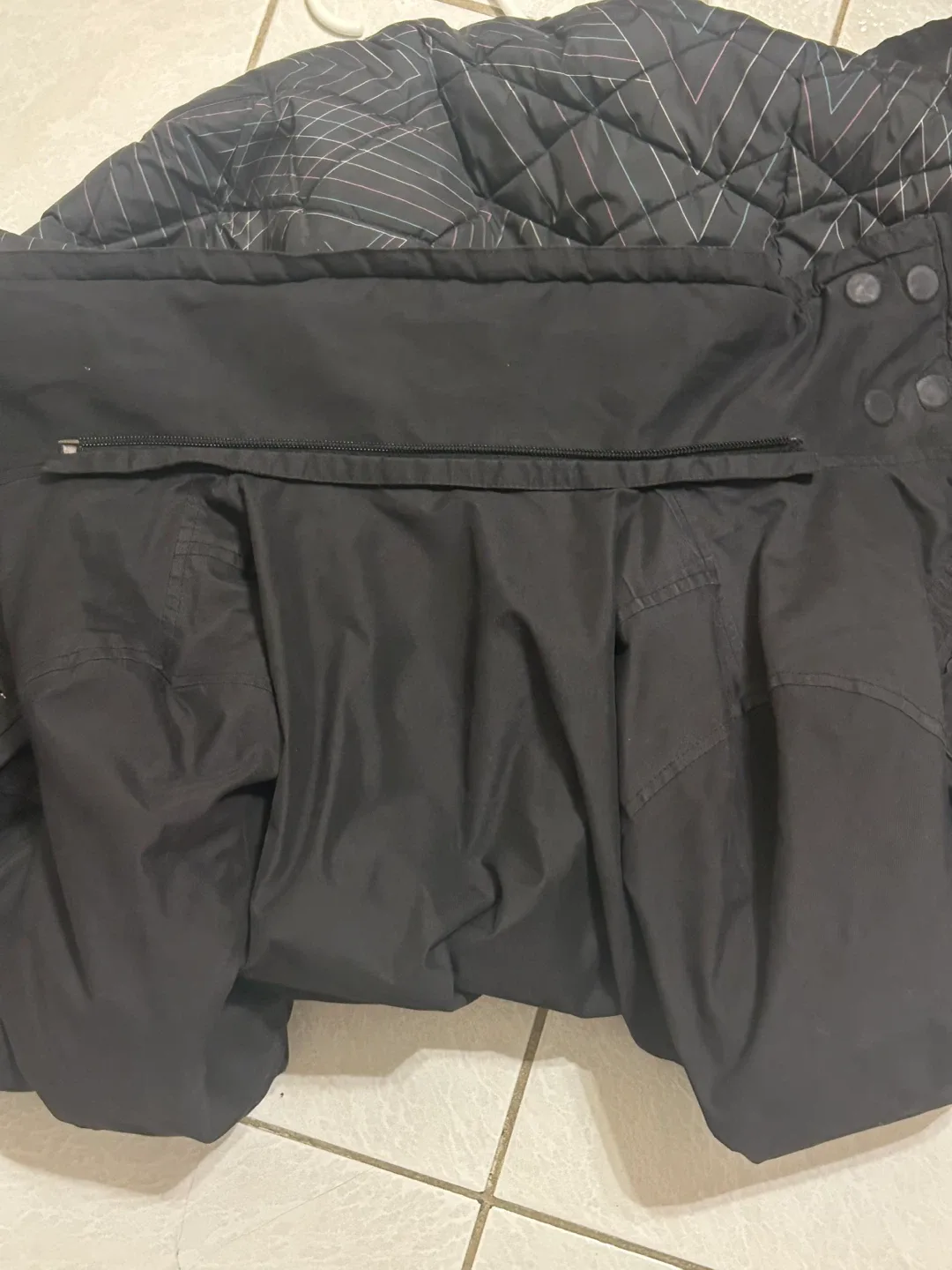 TNA Quartz Hill Black Winter Coat - XLarge image indicator(8)