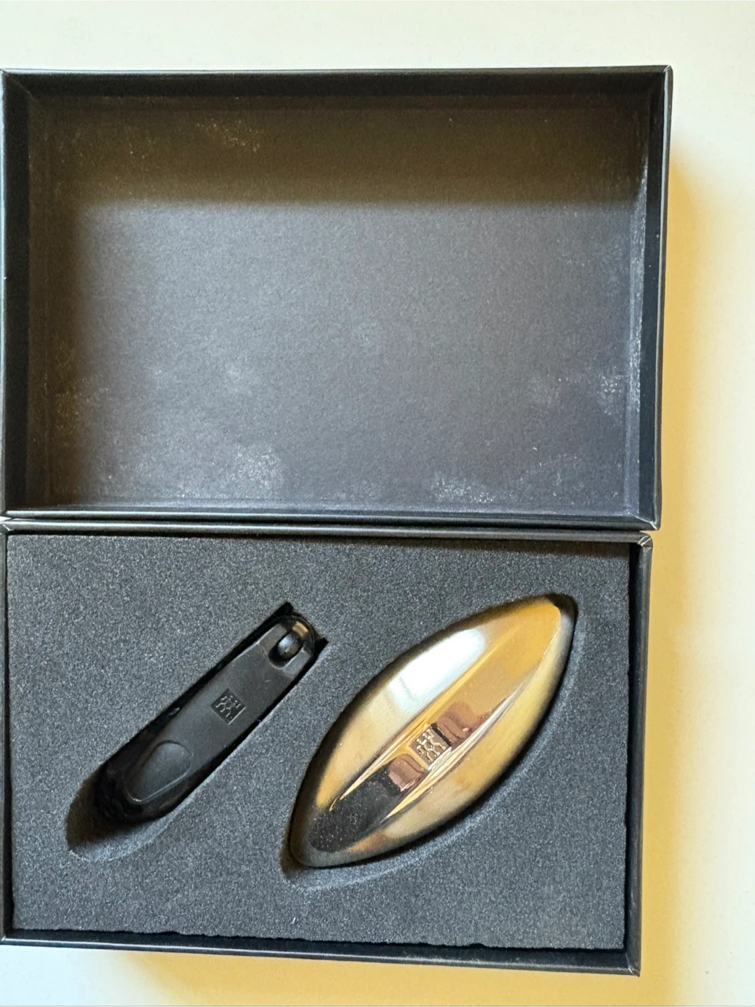 Zwilling J.A. Henckels Manicure Set - photo 3
