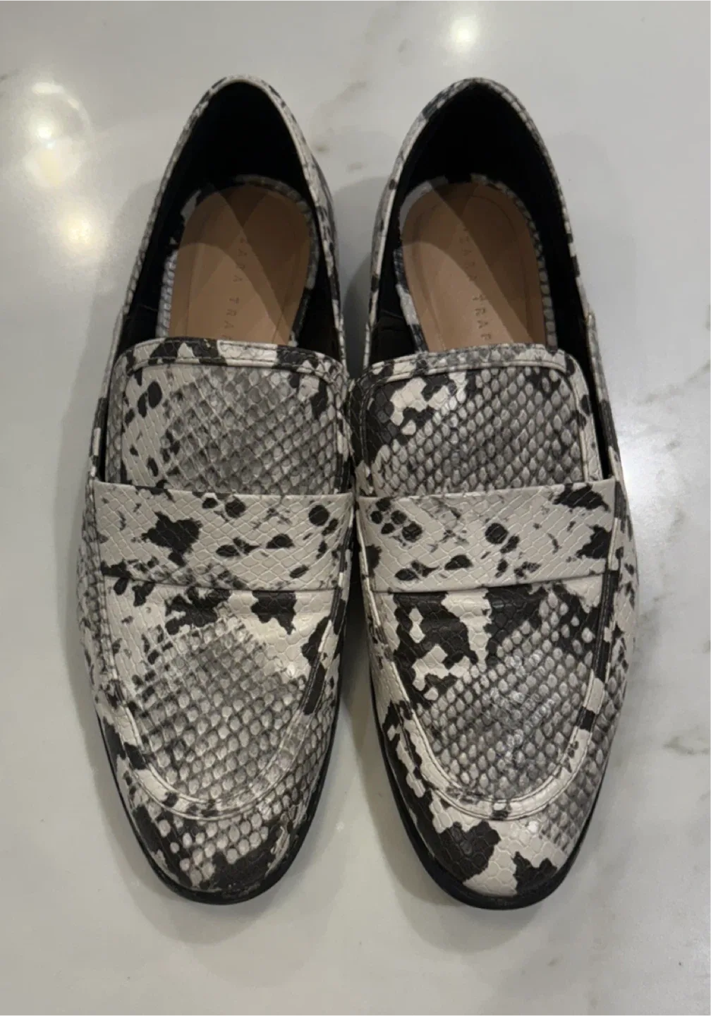 Zara Snakeskin look Loafers image indicator(4)