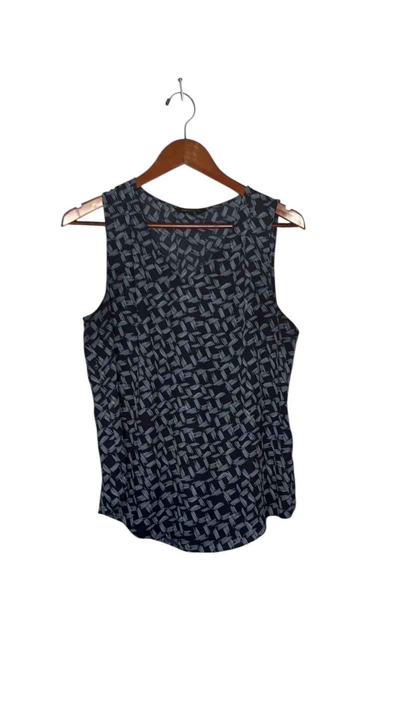Women’s Sleeveless Blouse - Size Large