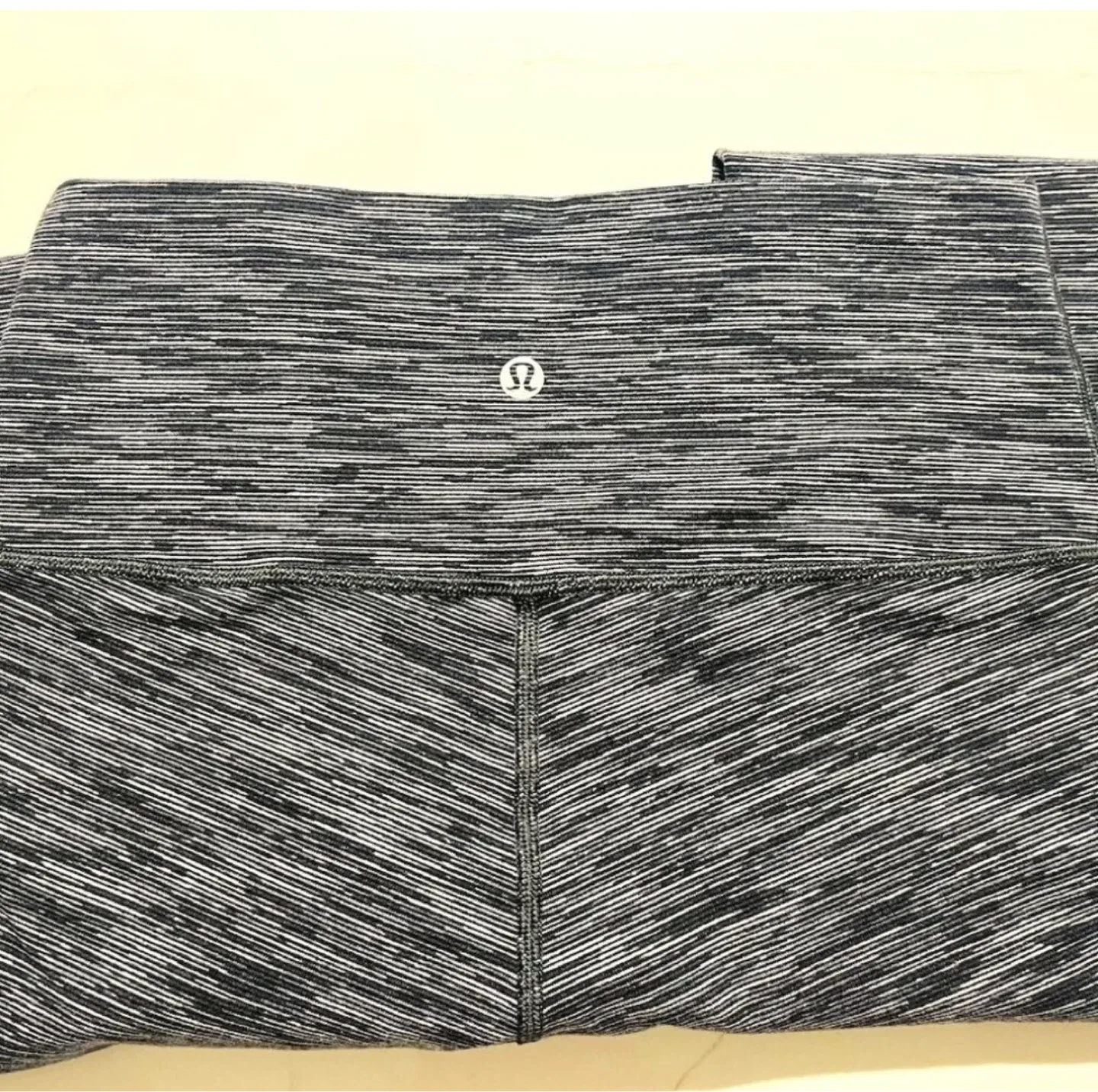 Lululemon align High Rise Leggings - Size 6 image indicator(4)