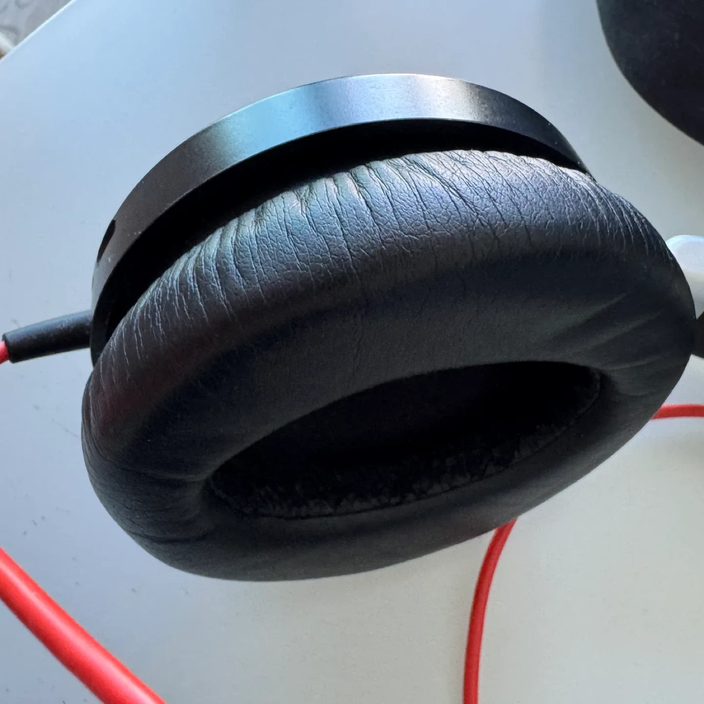 Jabra Evolve 80 Stereo Active Noise-Cancelling Headset image indicator(2)