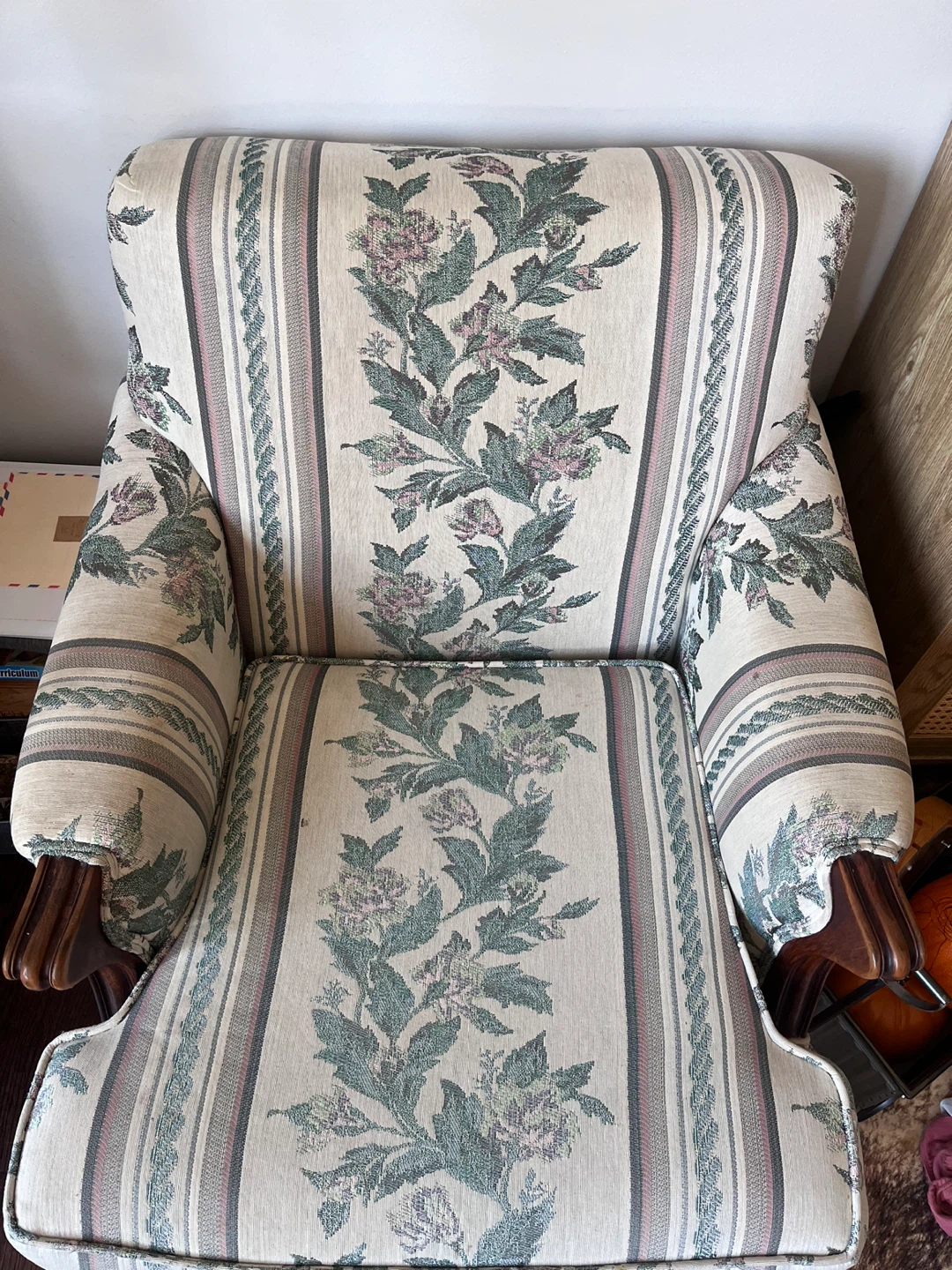 Upholstered Armchair with Floral Pattern - photo 3
