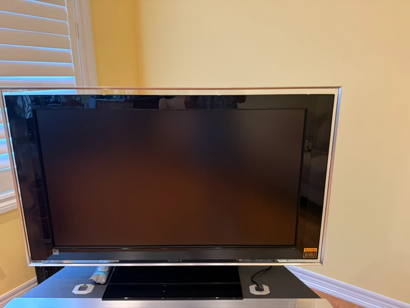 Sony KDL-40XBR3 40" LCD Digital Colour TV thumbnail