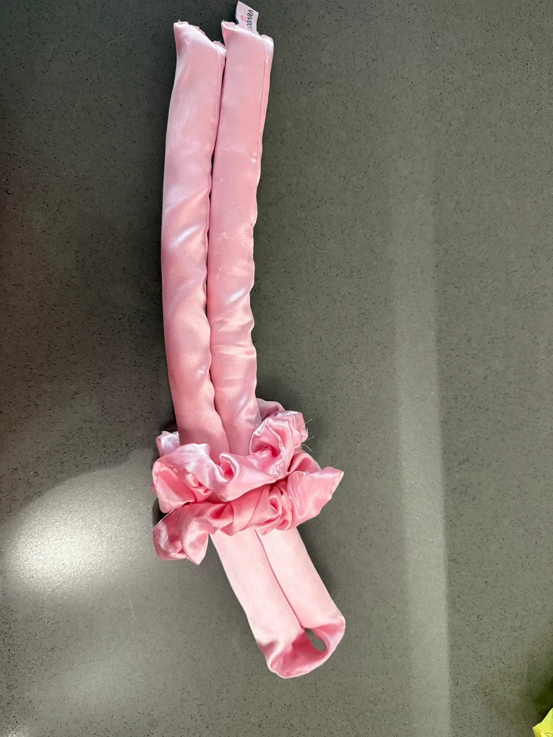 Satin Hair Roller Pink thumbnail