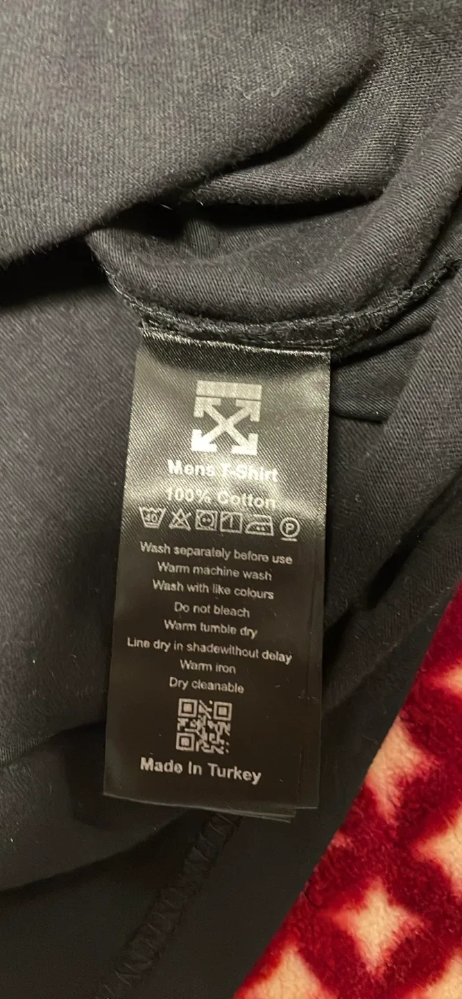 OFF-WHITE Black T-Shirt - Size S image indicator(4)