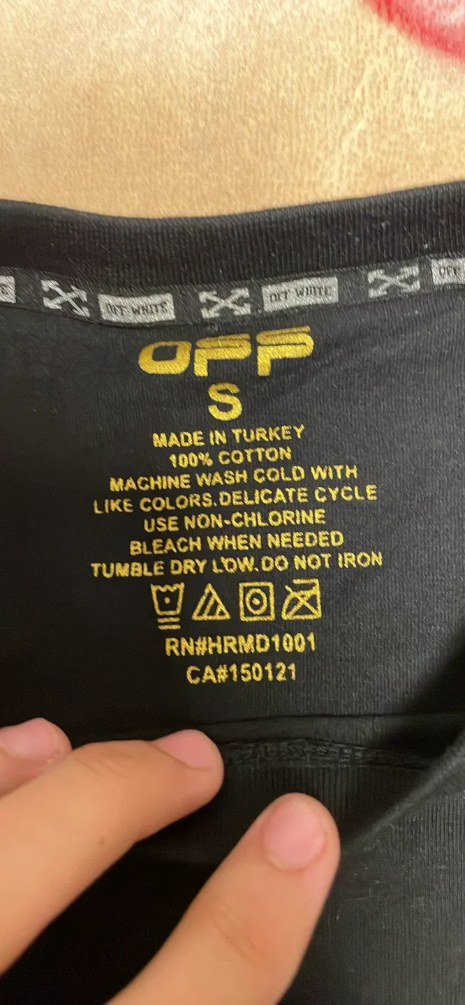 OFF-WHITE Black T-Shirt - Size S image indicator(2)