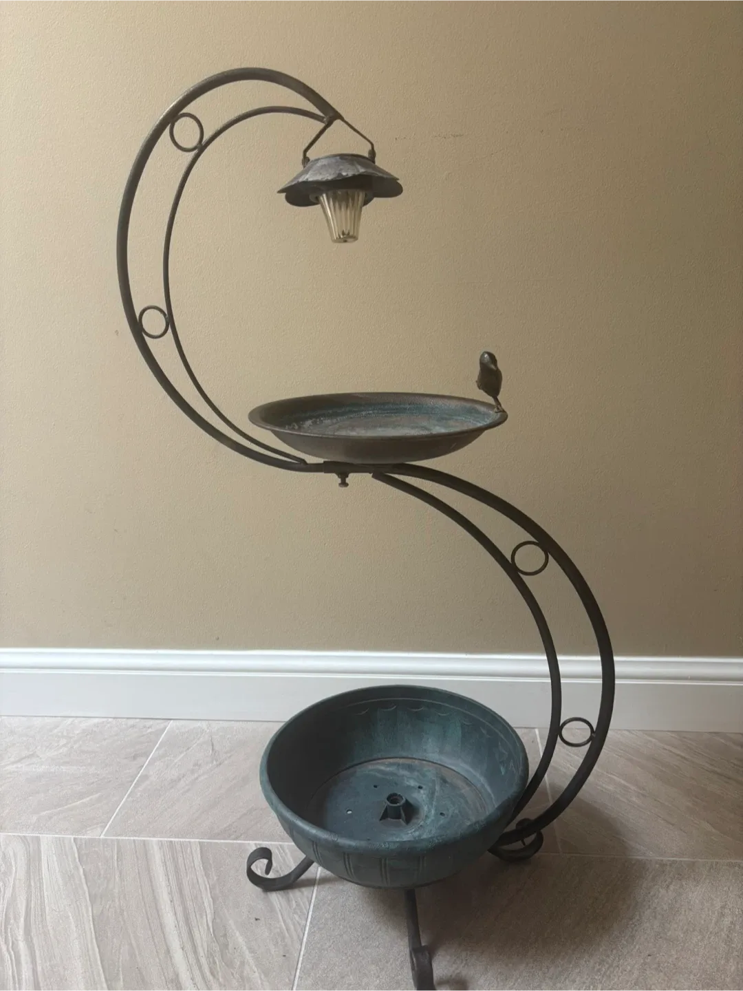 Vintage Metal Bird Bath with Solar Light image indicator(4)