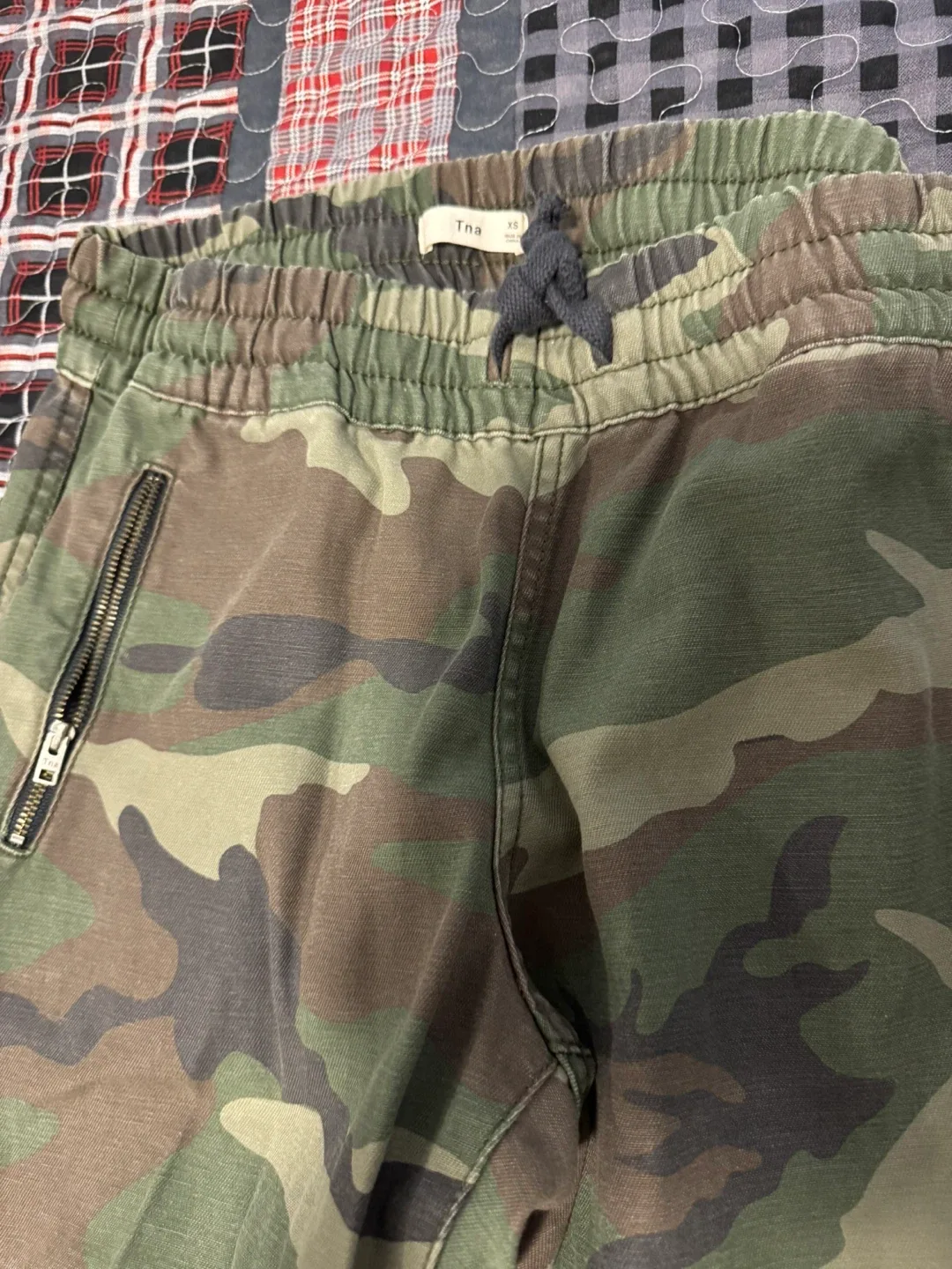 TNA Camo Joggers - Size XS image indicator(2)