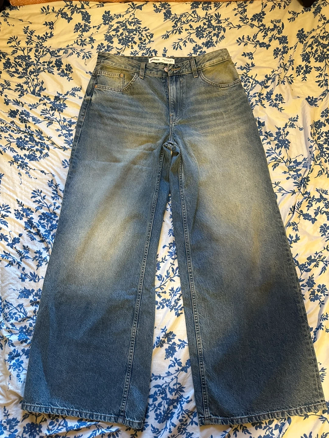 Bershka Wide Leg Jeans - US 8