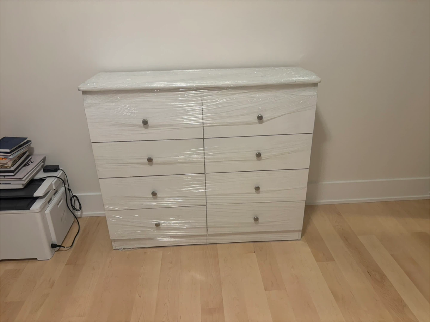 White 6-Drawer Dresser