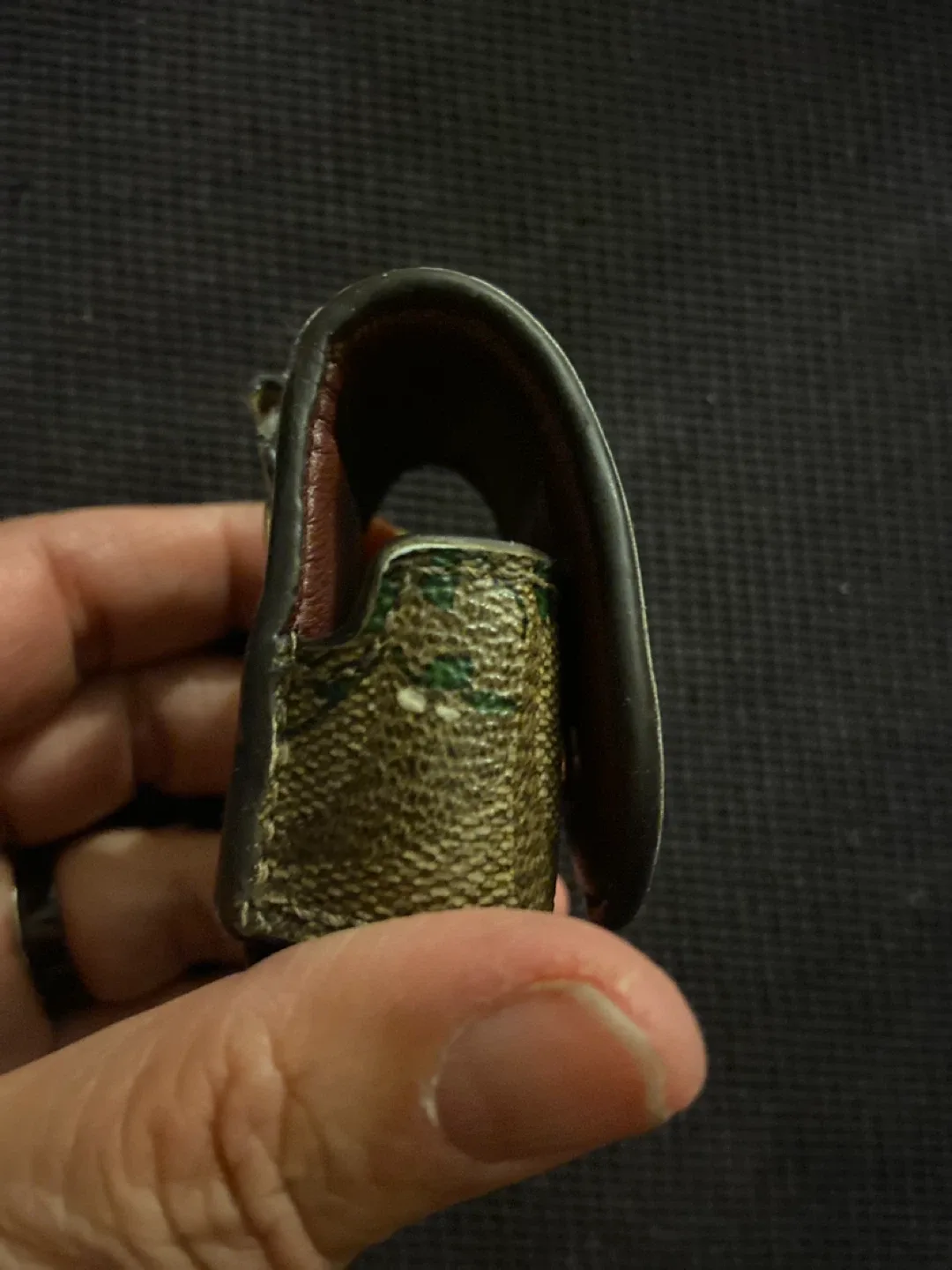 Coach Floral Airpod Case image indicator(3)