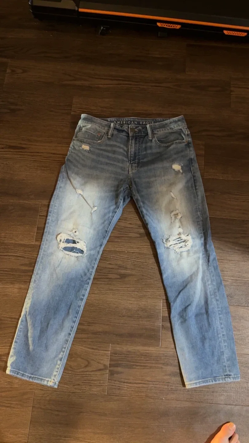 American Eagle Distressed Jeans thumbnail