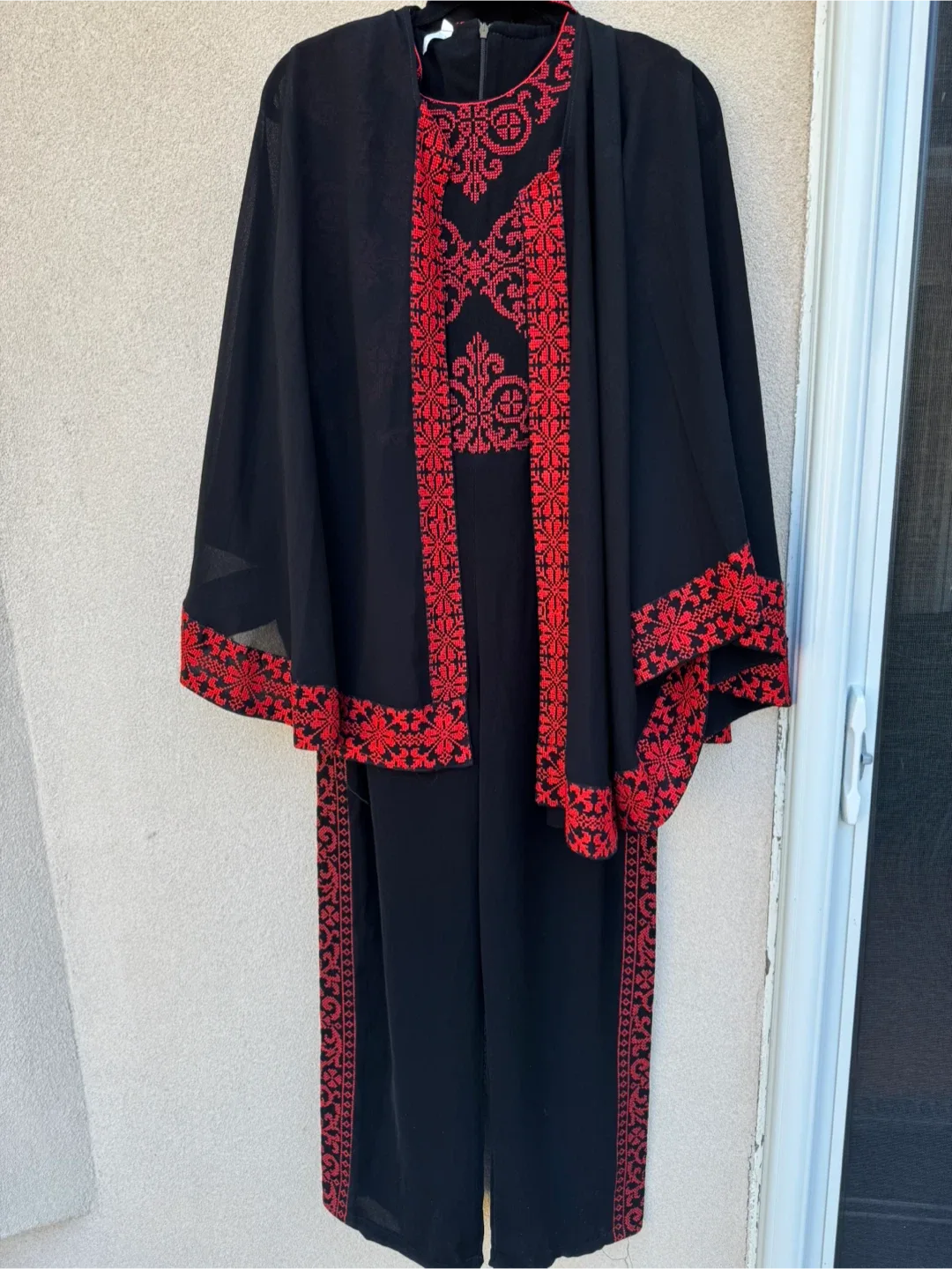 Embroidered Thobe Dress - Size M thumbnail