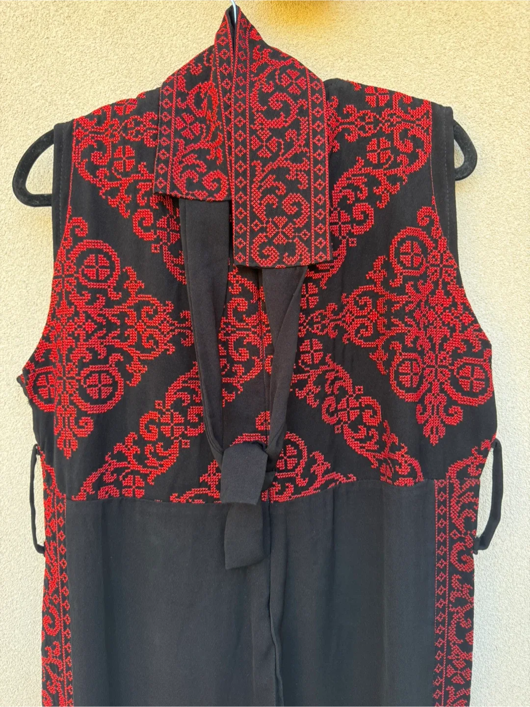 Embroidered Thobe Dress - Size M image indicator(3)