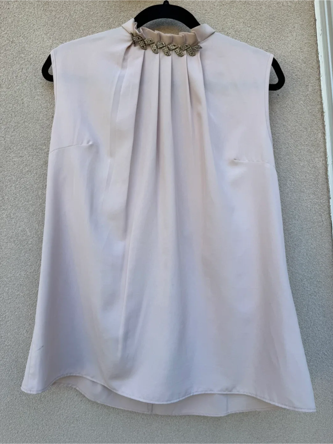 Sleeveless Blouse thumbnail