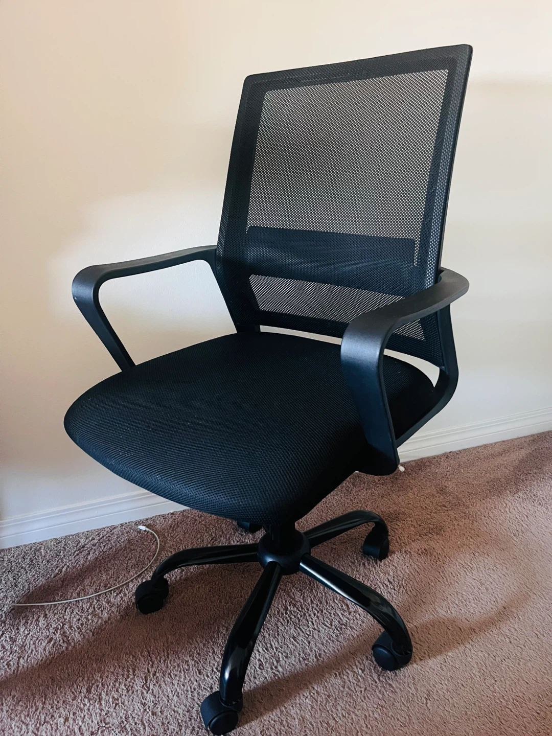 Black Mesh Office Chair - photo 2