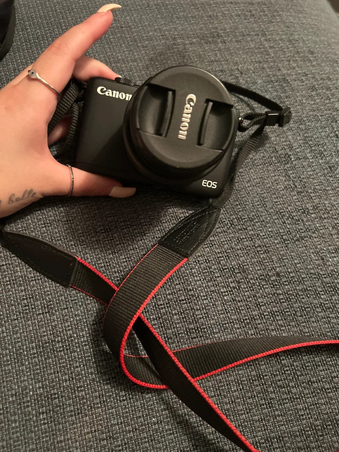 Canon EOS M 10 Mirrorless Camera🥕 image indicator(4)