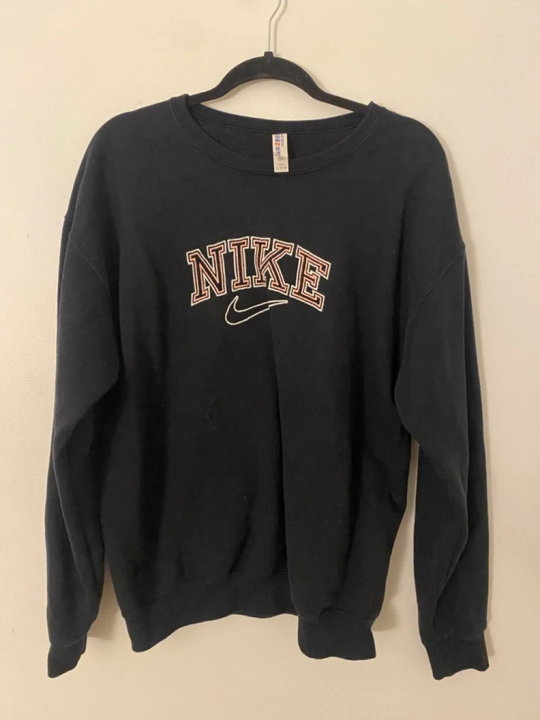 VINTAGE INSPIRED Nike Crewneck Sweatshirt thumbnail