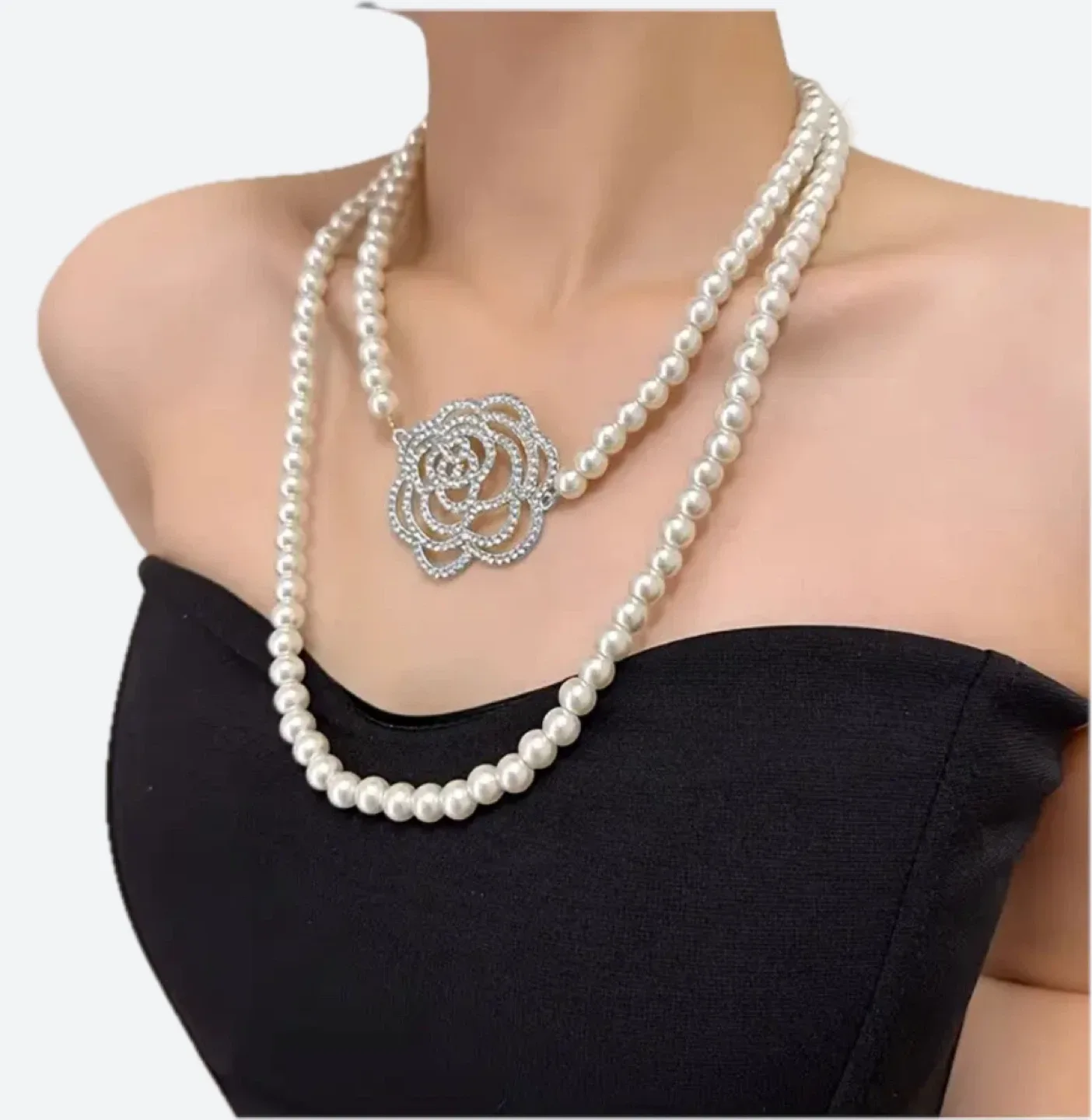 NEW Faux Pearl Necklace with Rose Pendant image indicator(2)