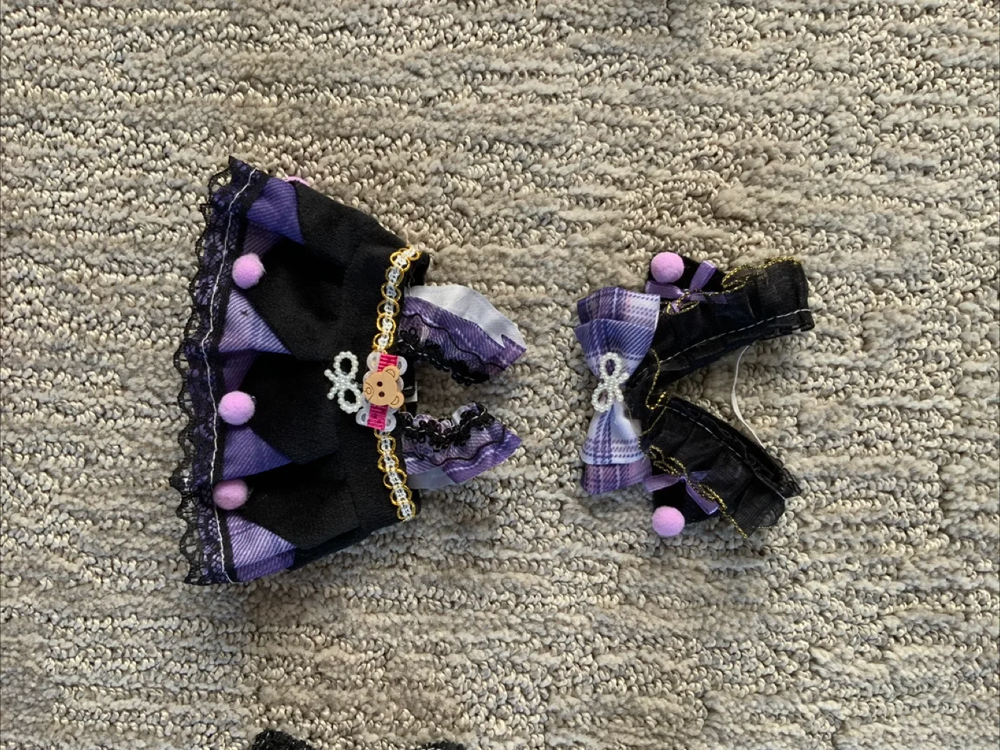 Labubu clothing image indicator(7)